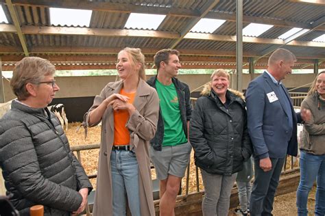 elien boer zoekt vrouw|Overrompelende belangstelling voor Elien en Lorenz。